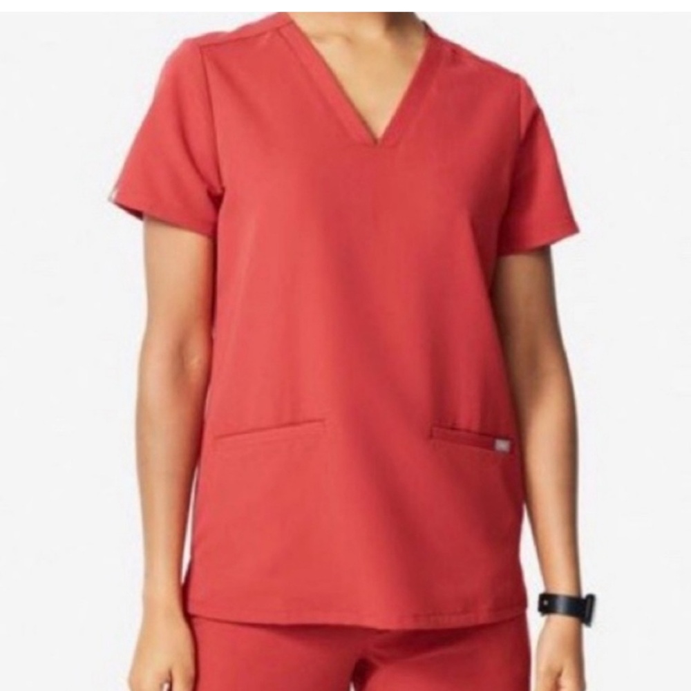 FIGS limited edition clay Large scrub set Kade pants and Kasma top like new - Picture 2 of 16